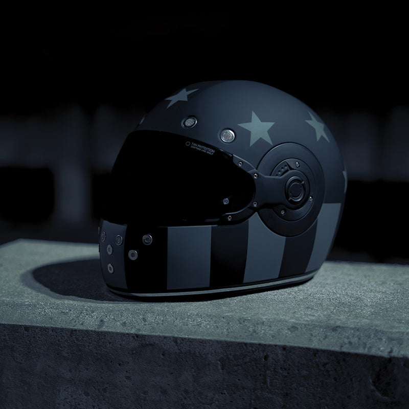 Load image into Gallery viewer, DOT Daytona Retro Full Face Motorcycle Helmet: Vintage Style for Men, Women, & Youth - W/ Captain America Stealth