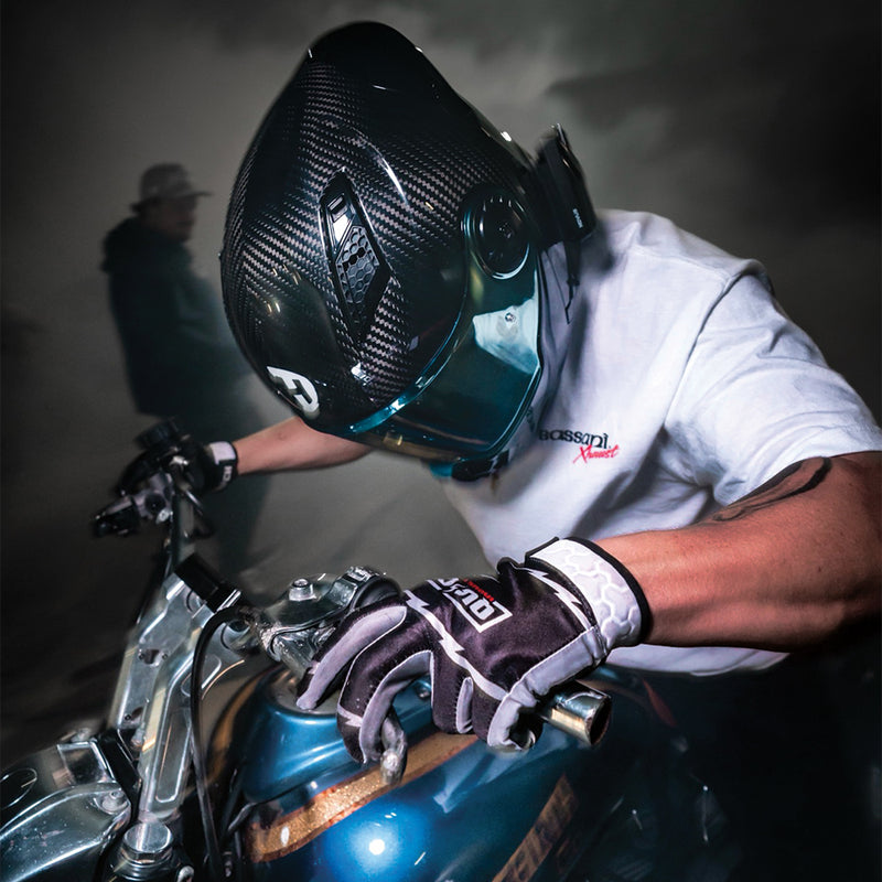 Load image into Gallery viewer, D.O.T. & ECE Daytona C6- Grey Carbon Fiber